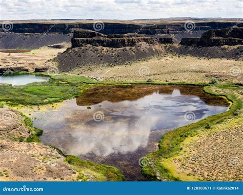 Dry Falls State Park in Eastern Washington Stock Image - Image of scabland, geology: 128303671