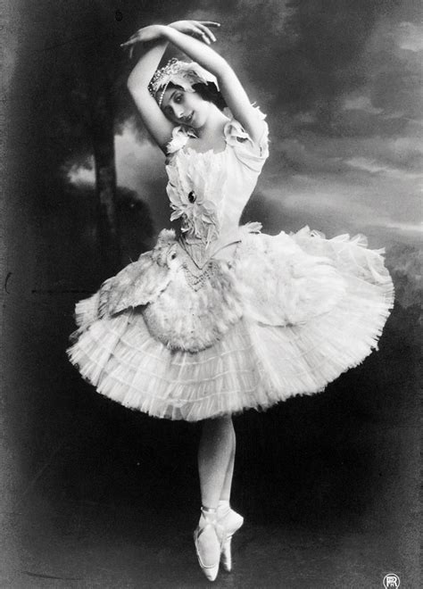 Anna Pavlova in "The Dying Swan" (1905). Photo in the Vict… | Flickr