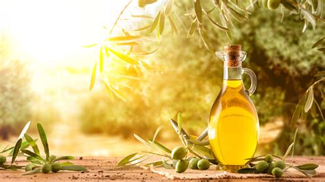 Spanish Olive Oil Vs Italian Olive Oil: What's The Difference?