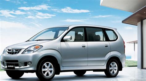 Toyota Avanza Images, pictures, gallery