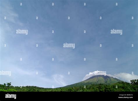 Mount Mayon volcano, Albay, Bicol, Southeast Luzon, Philippines Stock Photo - Alamy