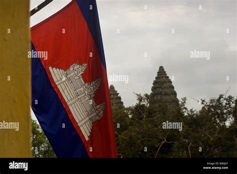 Cambodian national flag in front of Angkor Wat Stock Photo - Alamy