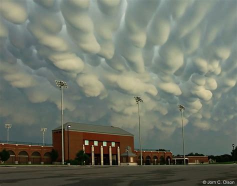 APOD: 2023 February 12 – Mammatus Clouds over Nebraska