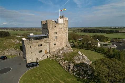 12 Best Pembrokeshire Castles To Explore