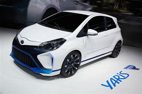 Toyota Yaris Hybrid-R Concept Unveiled at Frankfurt - autoevolution