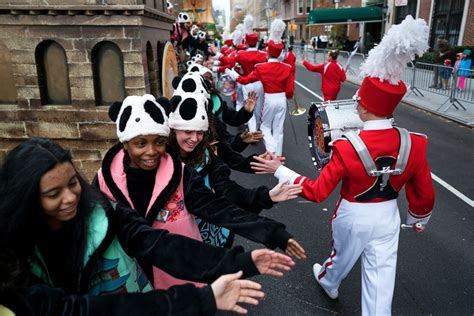 Thanksgiving Day Parade - ABC News