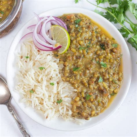 Green Moong Dal / Mung Bean Curry - Instant Pot & Stovetop - Piping Pot ...