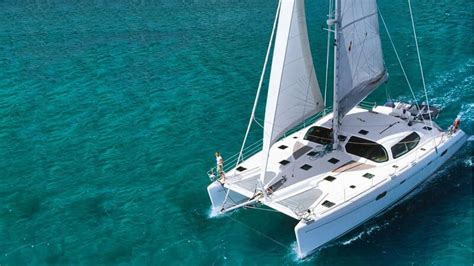 Seawind 1600 Catamaran Review, Price, and Features | CatamaranReviews.com