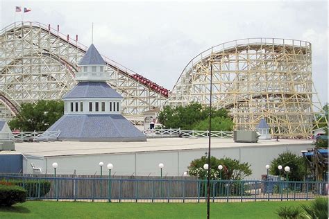 Closed, But Never Forgotten: AstroWorld Turns 50 | Houstonia Magazine