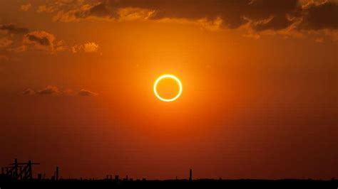 O último eclipse anular do Sol da década vai rolar esta noite