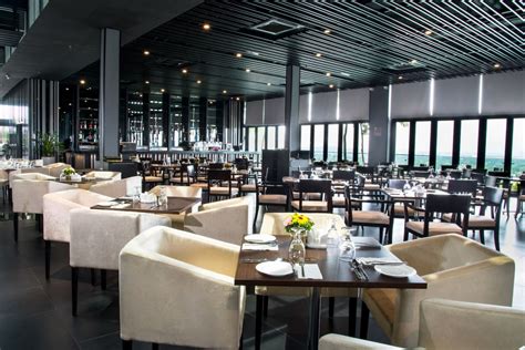 Dine In At SKY360⁰'s Ramadan Lunch Buffet | Lipstiq.com