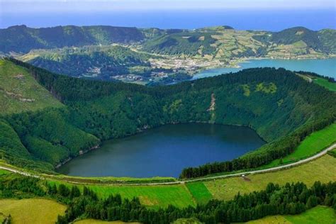 Green Volcanoes - 15 Days geo and Photo Tour to the Azores Islands | VolcanoAdventures