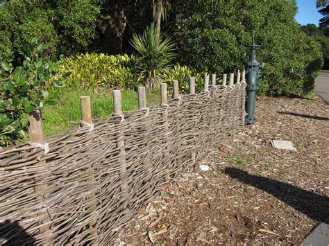 5 Useful Steps To Build A DIY Pine Wattle Fence - The Owner-Builder Network