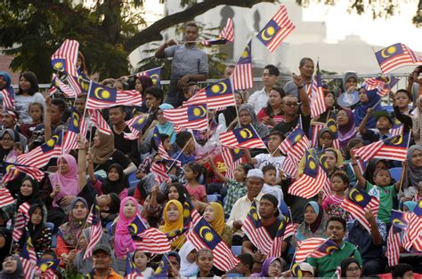 The history of Bahasa Melayu / Malaysia: The language of the Malay(sian ...