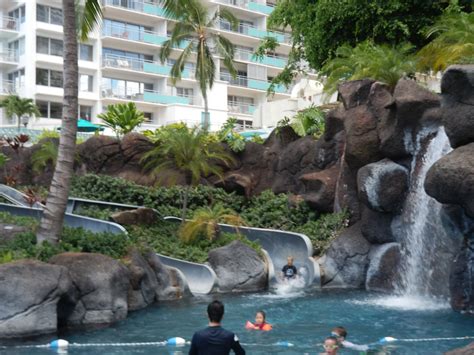 Lagoon Pool at the Hilton Hawaiian Village, Honolulu, Hawaii, USA ...