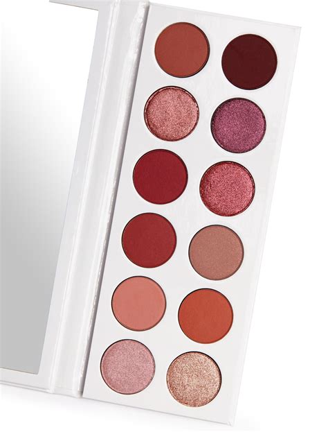 Kylie Jenner Drops Peach Extended and Burgundy Extended Palettes | Allure