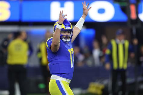 Baker Mayfield video: QB leads game-winning drive in Rams’ debut on TNF ...