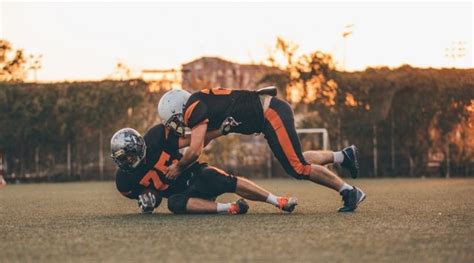 5 Football Tackling Drills to Be More Effective on Defense