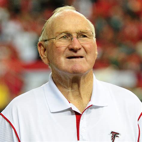 Former Falcons LB, 5-Time Pro Bowler Tommy Nobis Dies at Age 74 | News ...