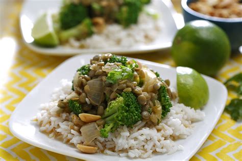 Lentil & Broccoli Curry with Coconut Milk – Lentils.org