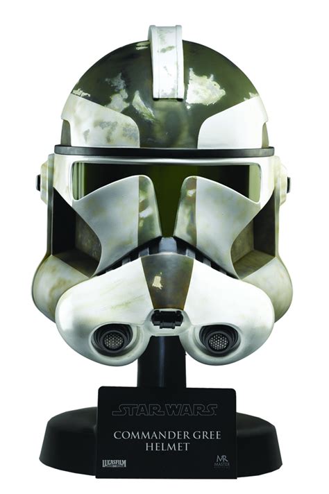 NOV074325 - SW EP 3 COMMANDER GREE SCALED REPLICA HELMET - Previews World