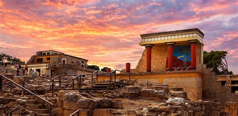 Knossos-Museum-Heraklion - Klados Panagiotis Tours