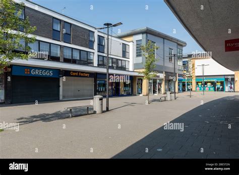 Farnborough town centre hampshire hi-res stock photography and images ...