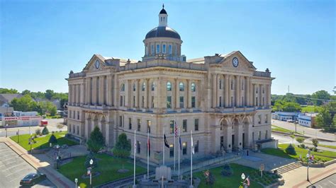 Aerial Drone Photography : Huntington County Courthouse, Indiana 46750