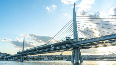 Galata Bridge - The Most Famous Bridge in Istanbul (Golden Horn) | Trip Ways