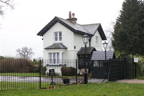 Inside Meghan and Harry's '£3m' Frogmore Cottage renovation paid for by taxpayer - Go Fashion Ideas