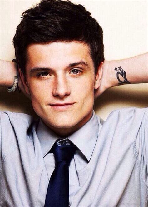 Pin by Amy Tait on Hannah's dream bedroom | Josh hutcherson, Josh ...