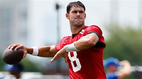 Giants $160M QB Daniel Jones Struggles In Lions Joint Practice