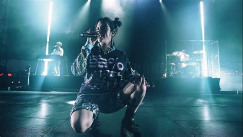 Concert Review: Billie Eilish Mesmerizes New York Audience - Variety