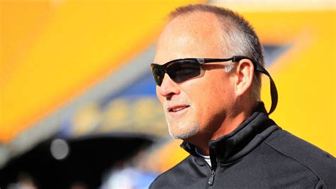 Miami coach Mark Richt announces retirement