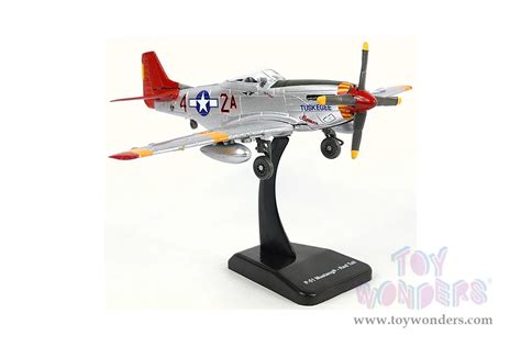 New Ray - P-51 Mustang® Tuskegee Airmen "Red Tails" Model Kit SS-20235 ...