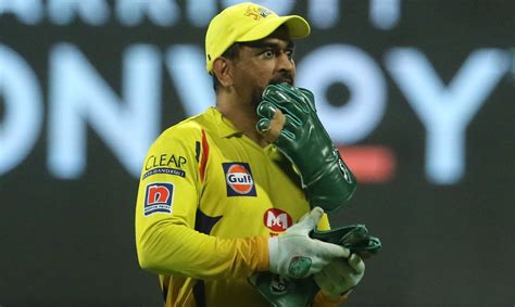 Should CSK retain Dhoni for next IPL? - Rediff Cricket