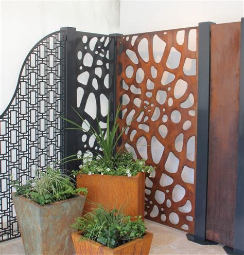 Organic Pattern Garden Screen - Precious Design