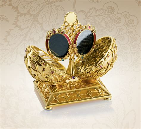 WEDDING GIFTS | Royal Insignia