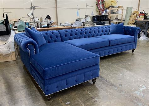 Chesterfield Sectional in Blue Velvet | Chesterfield Section… | Flickr