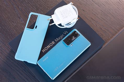 Honor Magic Vs hands-on review - GSMArena.com tests