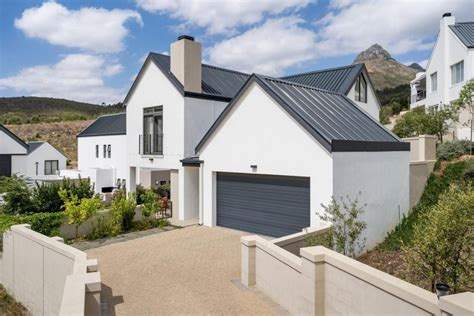 House for sale with 4 bedrooms, La Roche, Stellenbosch | Fine & Country