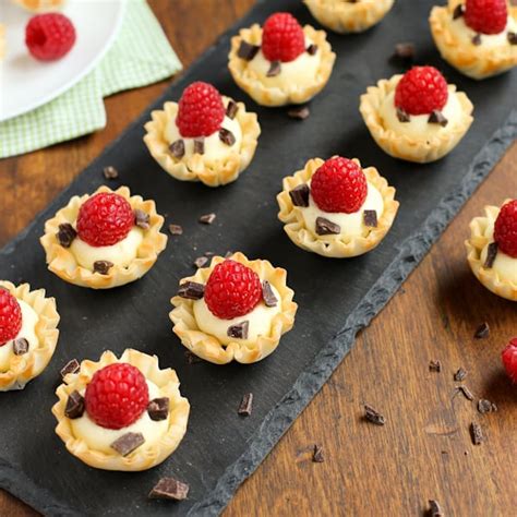 Mini Phyllo Cups with Coconut Cream, Raspberries, and Dark Chocolate ...