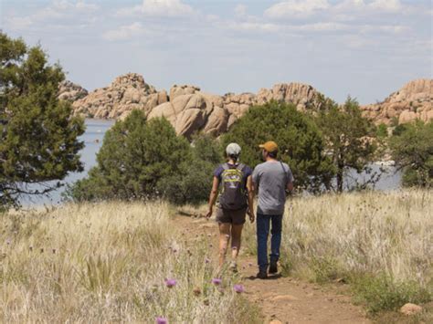 Prescott AZ Watson Lake Hiking Loop: Granite Dells, Coves & Waterfall