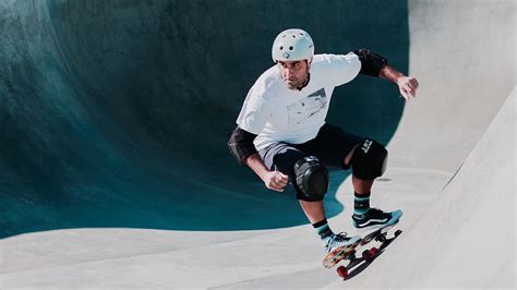 HD wallpaper: man playing skateboard, person, skatepark, helmet, streetwear | Wallpaper Flare