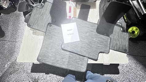 Colorado - For Sale: New R1S Rivian Chilewich Floor Mats - $99 | Rivian Forum - R1T R1S R2 R3 ...