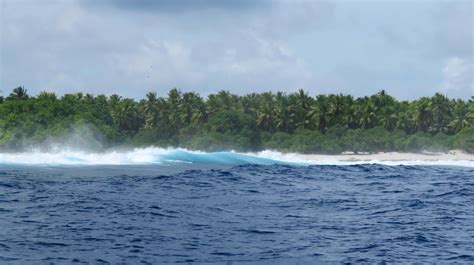 Amelia Earhart Archaeology: A Voyage to Nikumaroro in 2017