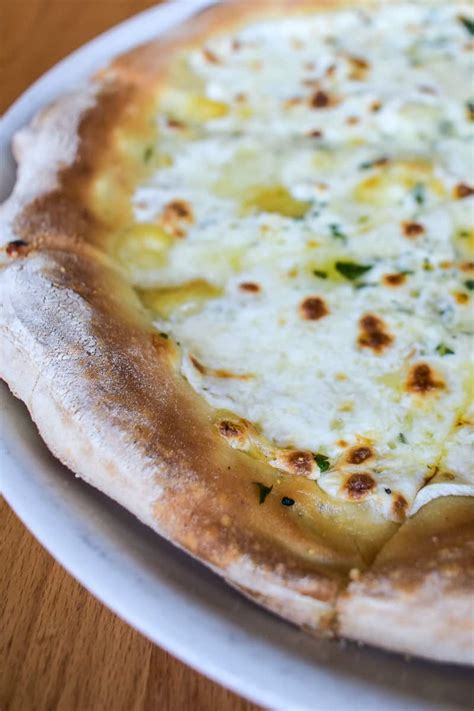 The Best Pizza in Washington DC: 10 Must Try Pizzerias - Female Foodie