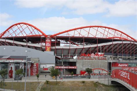 Visit the Estadio da Luz, historical stadium of S.L. Benfica