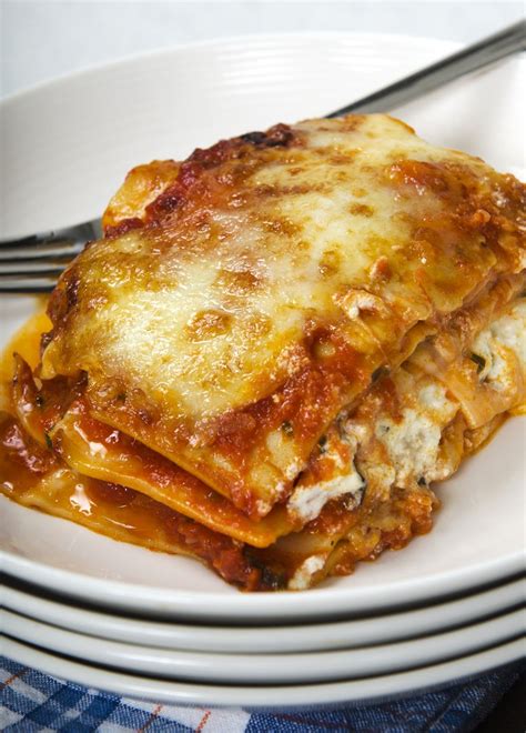 Four cheese lasagna. Comfort food at its finest. | Kochrezepte, Rezepte, Lasagne