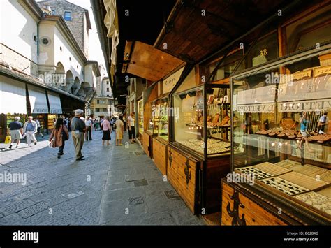 Jewelry stores at Ponte Vecchio, Florence, Firenze, Tuscany, Italy, Europe Stock Photo - Alamy